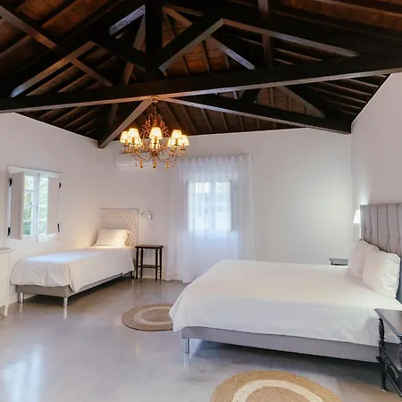 Senhora Do Carmo Charm House 4* Понта-Делгада