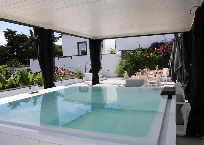 Senhora Do Carmo Charm House Bed & Breakfast Ponta Delgada