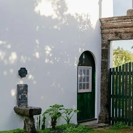 Senhora Do Carmo Charm House Bed & Breakfast *