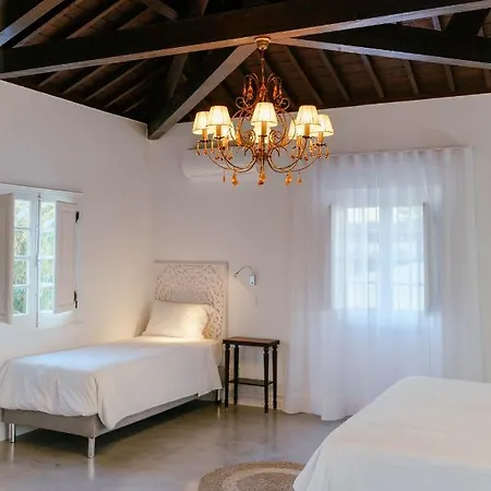 Alojamento de Acomodação e Pequeno-almoço Senhora Do Carmo Charm House 4*