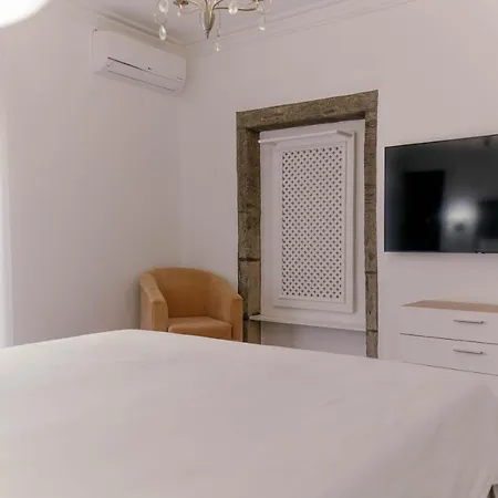 Couette-café Senhora Do Carmo Charm House