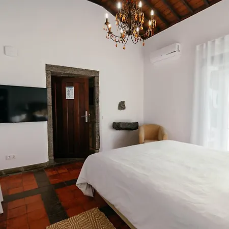 Senhora Do Carmo Charm House Bed & Breakfast Ponta Delgada