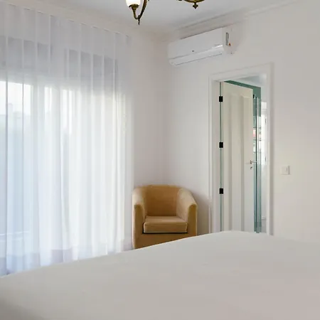 Senhora Do Carmo Charm House Alojamento de Acomodação e Pequeno-almoço 4*