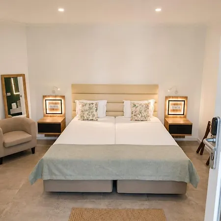 Alojamento de Acomodação e Pequeno-almoço Senhora Do Carmo Charm House Ponta Delgada